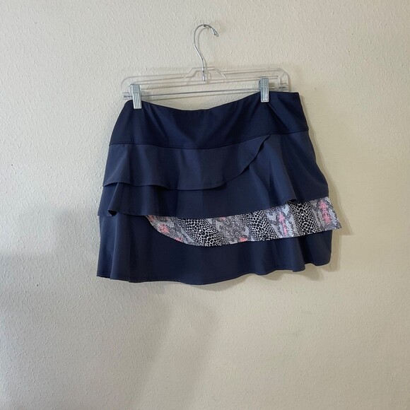 Bollé Pants - Bolle Women’s gray animal print  Bolle tiered ruffle  Skirt Skort XL